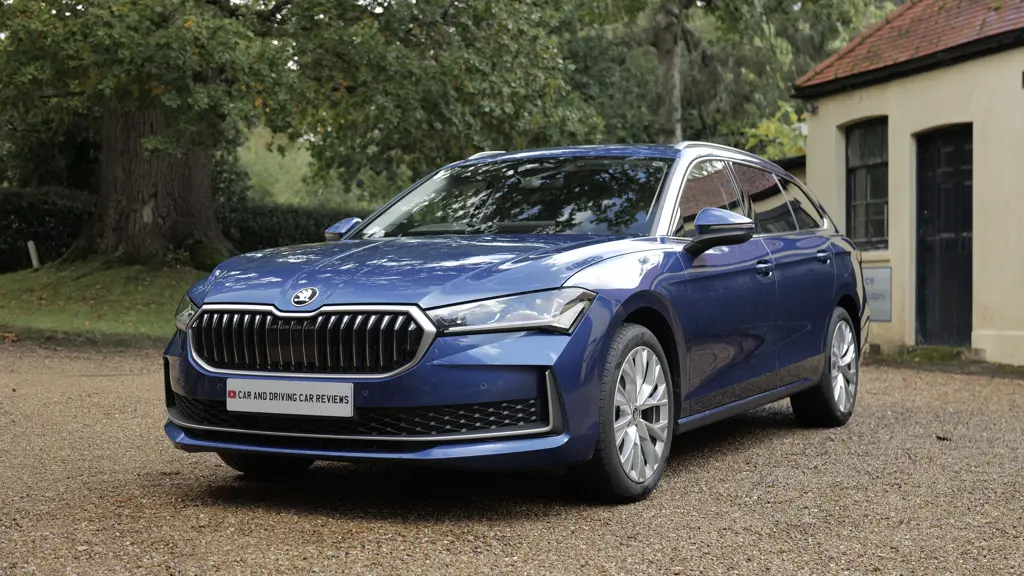 Skoda Superb 2.0 TDI 193 Laurin + Klement 4X4 5dr DSG