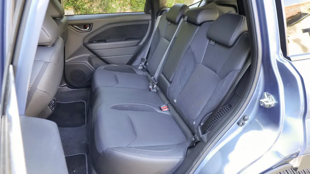 Subaru Forester 2.0i e-Boxer Touring 5dr Lineartronic