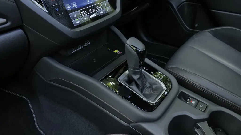 Subaru Forester 2.0i e-Boxer Touring 5dr Lineartronic