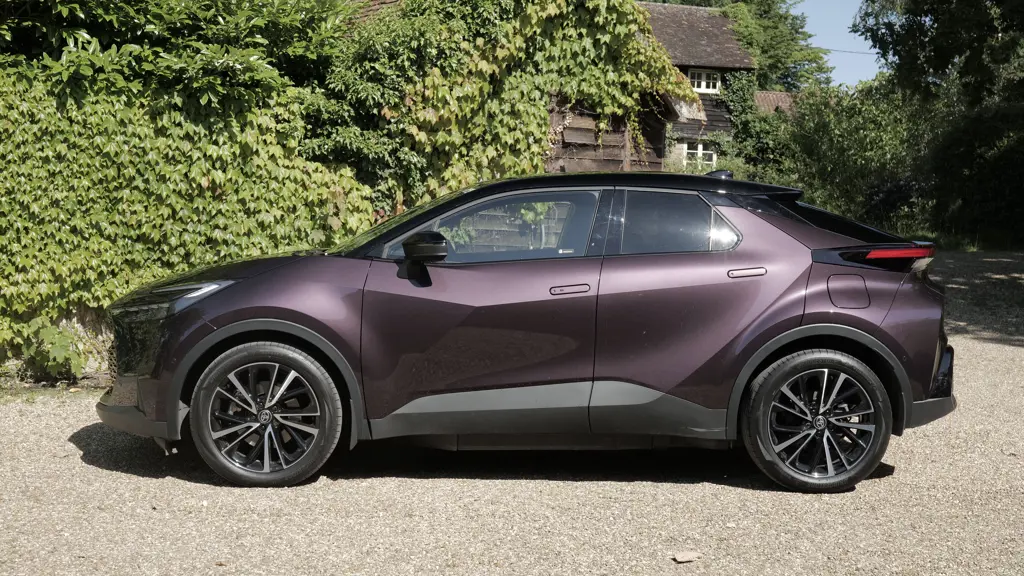 Toyota C-HR 2.0 PHEV Excel 5dr CVT Tech Pack