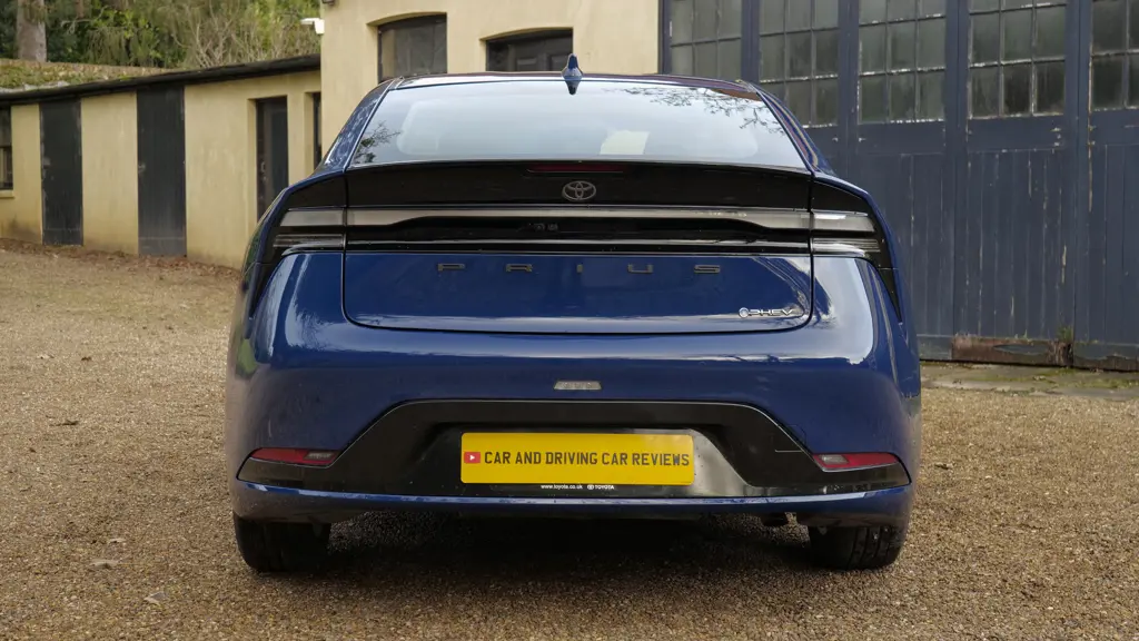 Toyota Prius 2.0 PHEV Design 5dr CVT