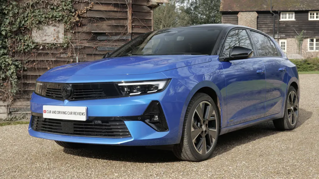 Vauxhall Astra 115kW Griffin Tech Pack 54kWh 5dr Auto