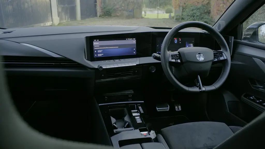 Vauxhall Astra 1.6 Plug-in Hybrid GSe 5dr e-DCT7