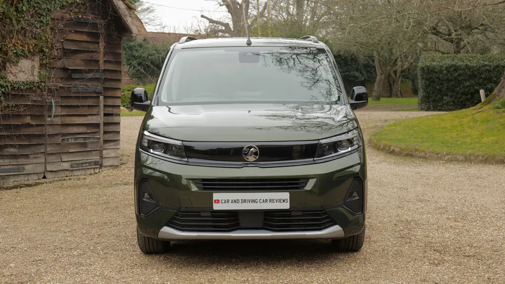 Vauxhall Combo Life 100kW Design XL 52kWh 5dr Auto 7 Seat