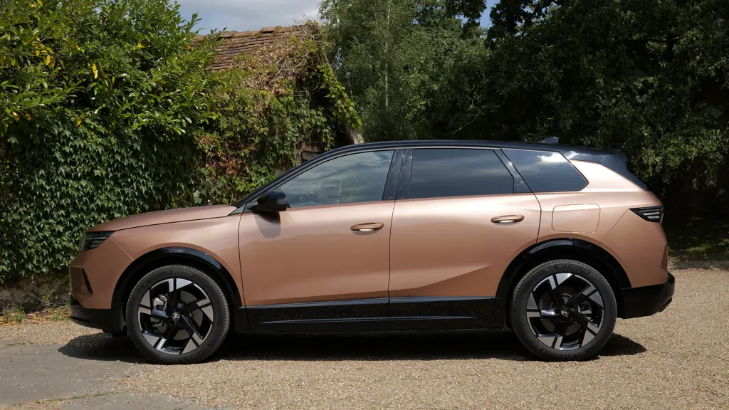 Vauxhall Grandland 157kW GS 73kWh 5dr Auto