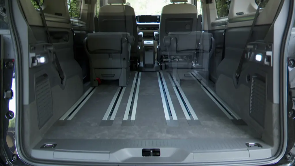 Volkswagen Multivan 1.5 TSI eHybrid Life 5dr LWB 4MOTION DSG 6 Seat