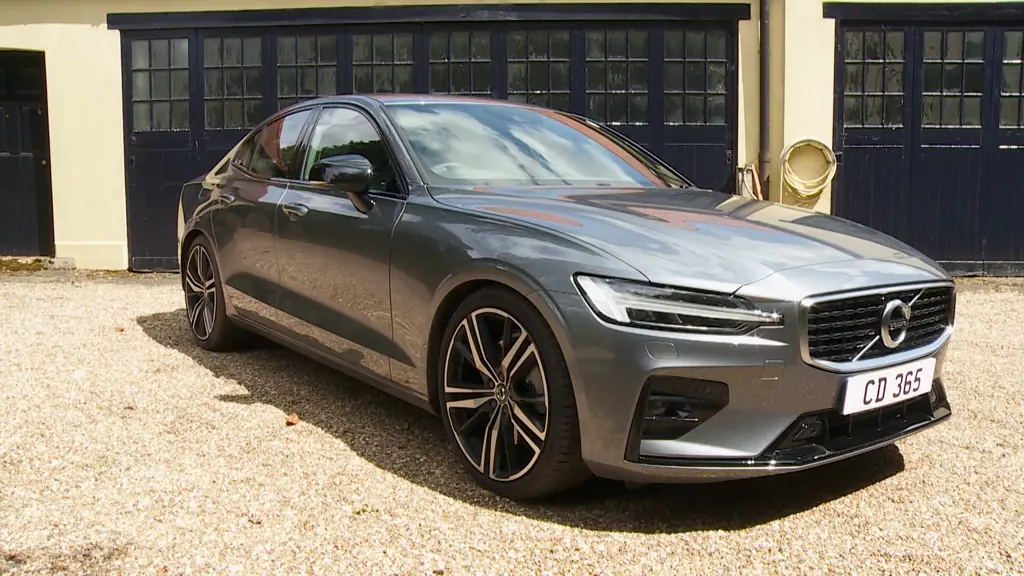 Volvo S60 2.0 B5P Ultimate Dark 4dr AWD Auto