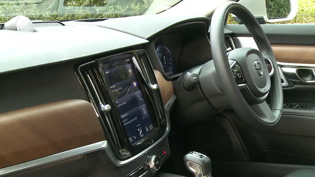 Volvo V90 2.0 B4D Plus Dark 5dr Auto