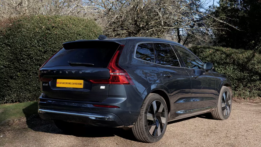 2021 Volvo XC60 B5 petrol review, test drive - Introduction