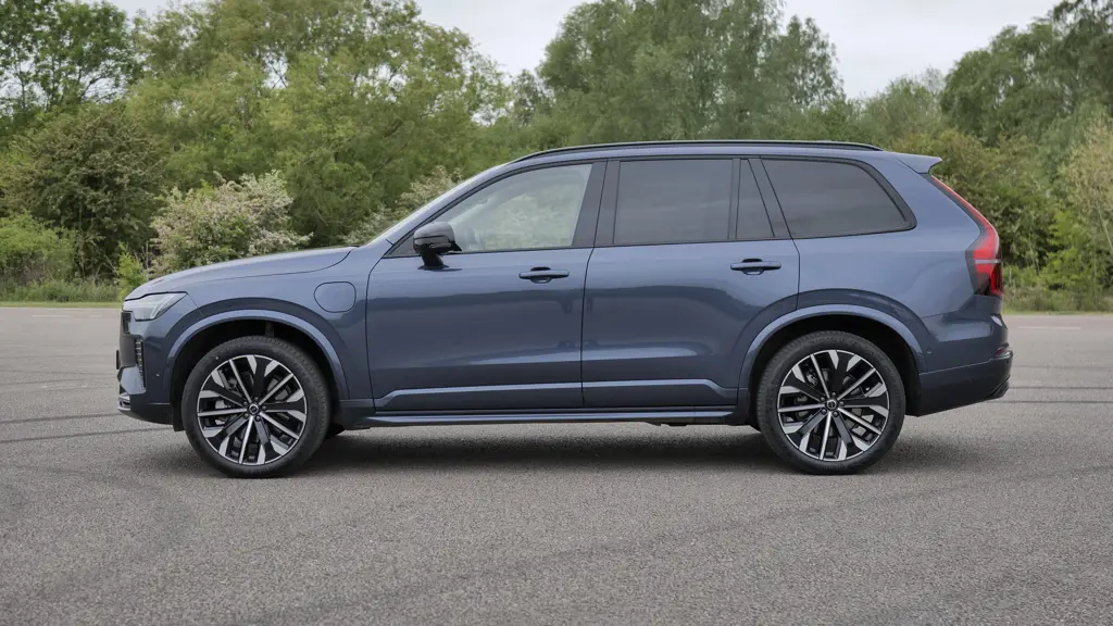 Volvo XC90 2.0 B5P Ultra Black Edition 5dr AWD Geartronic